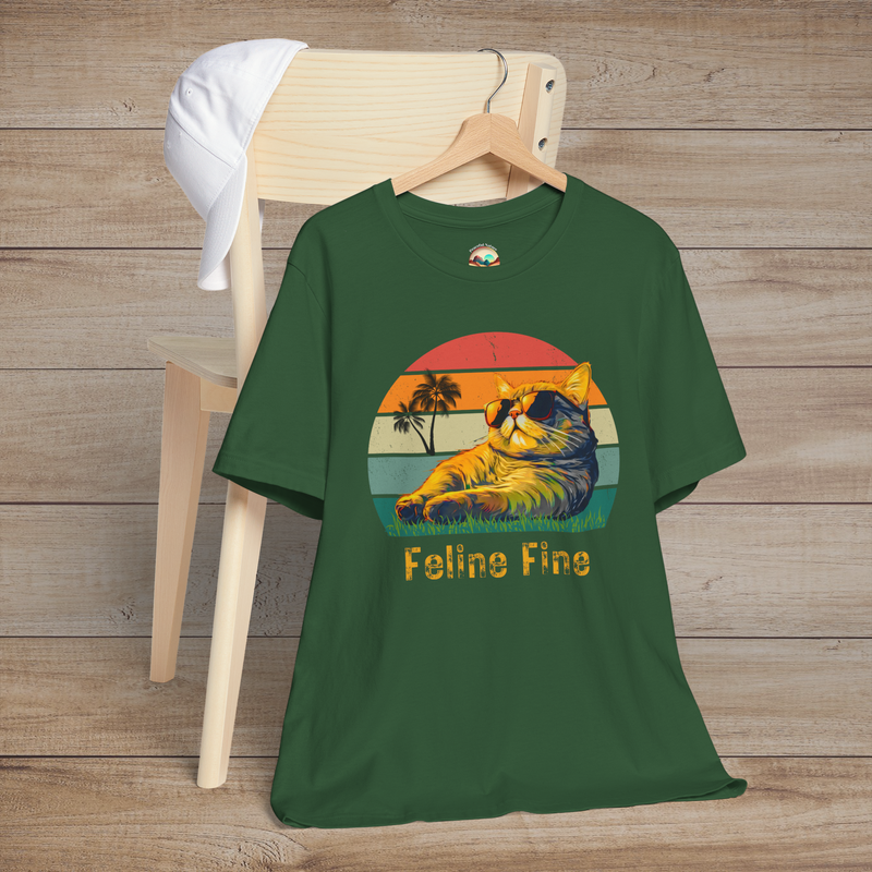 Feline Fine Retro T-Shirt – Cool Cat Vibes & Vintage Style Evergreen