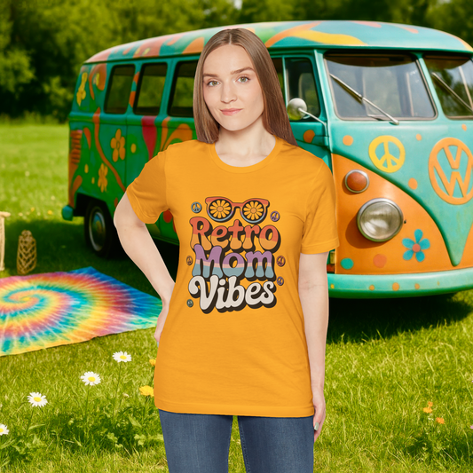 🌸 Retro Mom Vibes – A Groovy Tribute to Flower Power & Mama Magic! 🌼